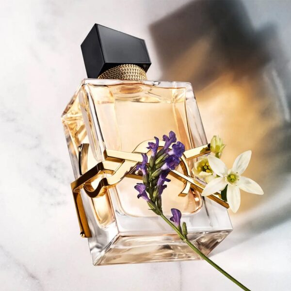 Yves Saint Laurent Libre Eau de Toilette 30ml Spray - Image 2