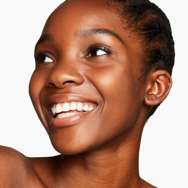 Shiseido Synchro Skin Self-Refreshing Tint SPF20 30ml - 525 Deep Kuromoji - Image 7