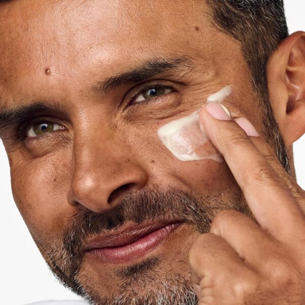 Clinique Clinique Men Moisturizing Lotion 100ml - Image 4