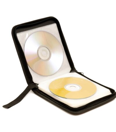 Bagfordigitaldisksisolatedonawhitebackground