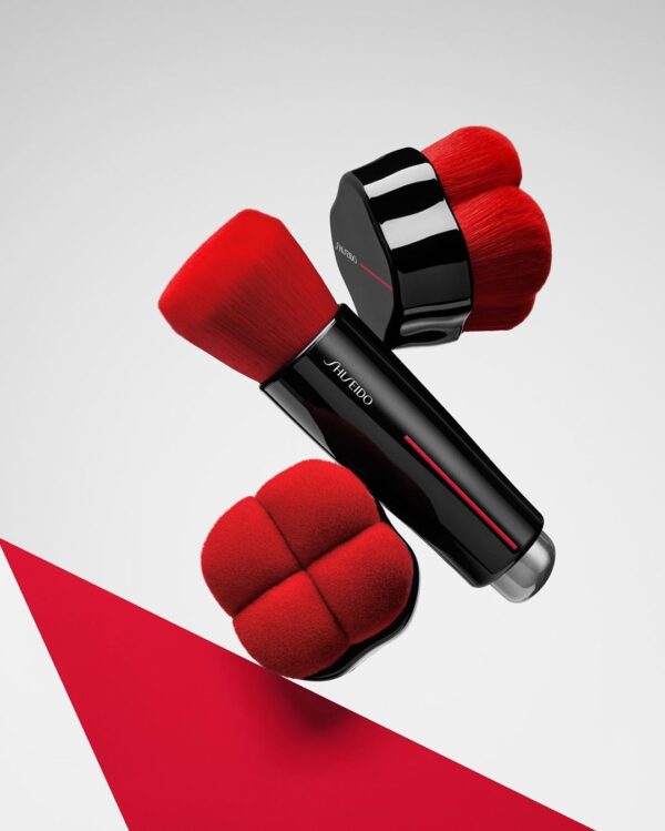 Shiseido Hanatsubaki Hake Polishing Face Brush - Image 4