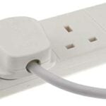 Omega 13Amp 2-Way Socket 2Mtr Ext Lead